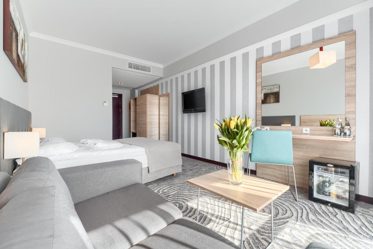 Double or Twin Room with Spa Package,1550592706:JPEG